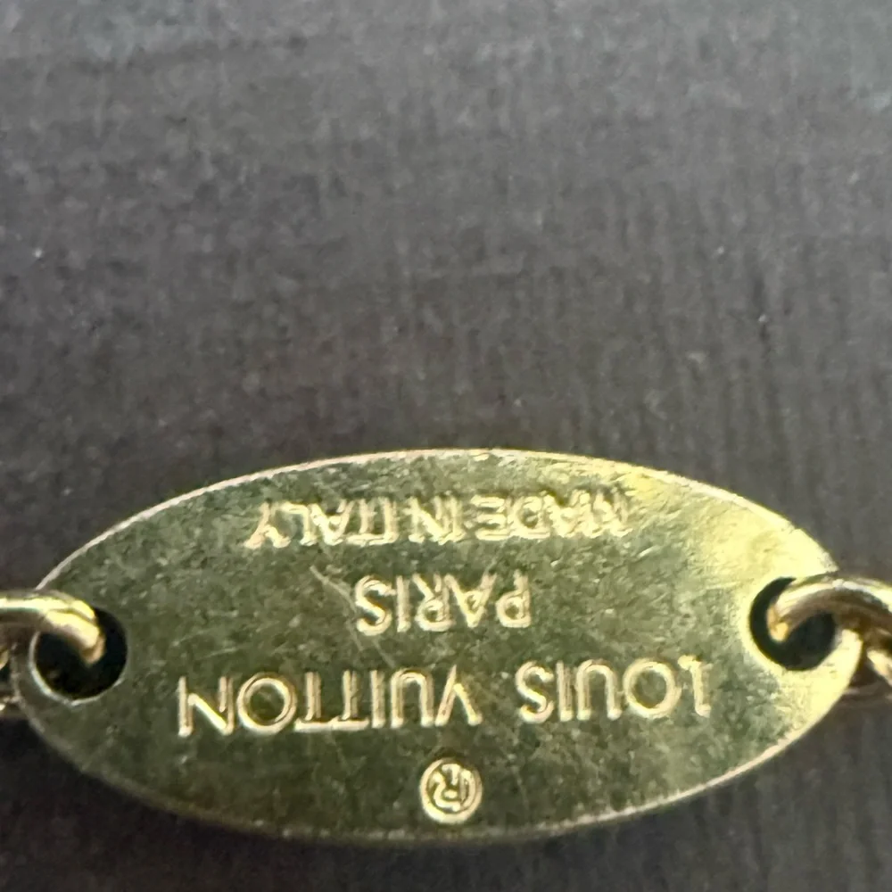 ❤️❤️❤️ Hard to find . Louis Vuitton Gold Chain Bracelet - Picture 4 of 11